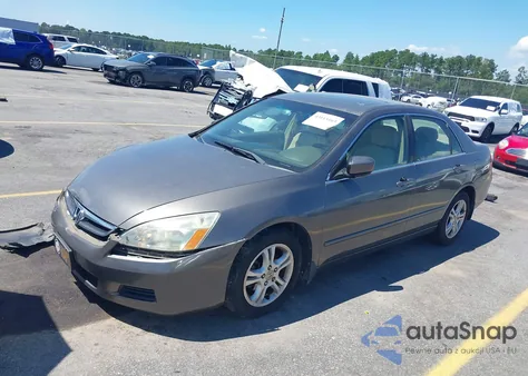 2007 Honda Accord 2.4 Ex z USA, uszkodzony, nr VIN 1HGCM567X7A013444